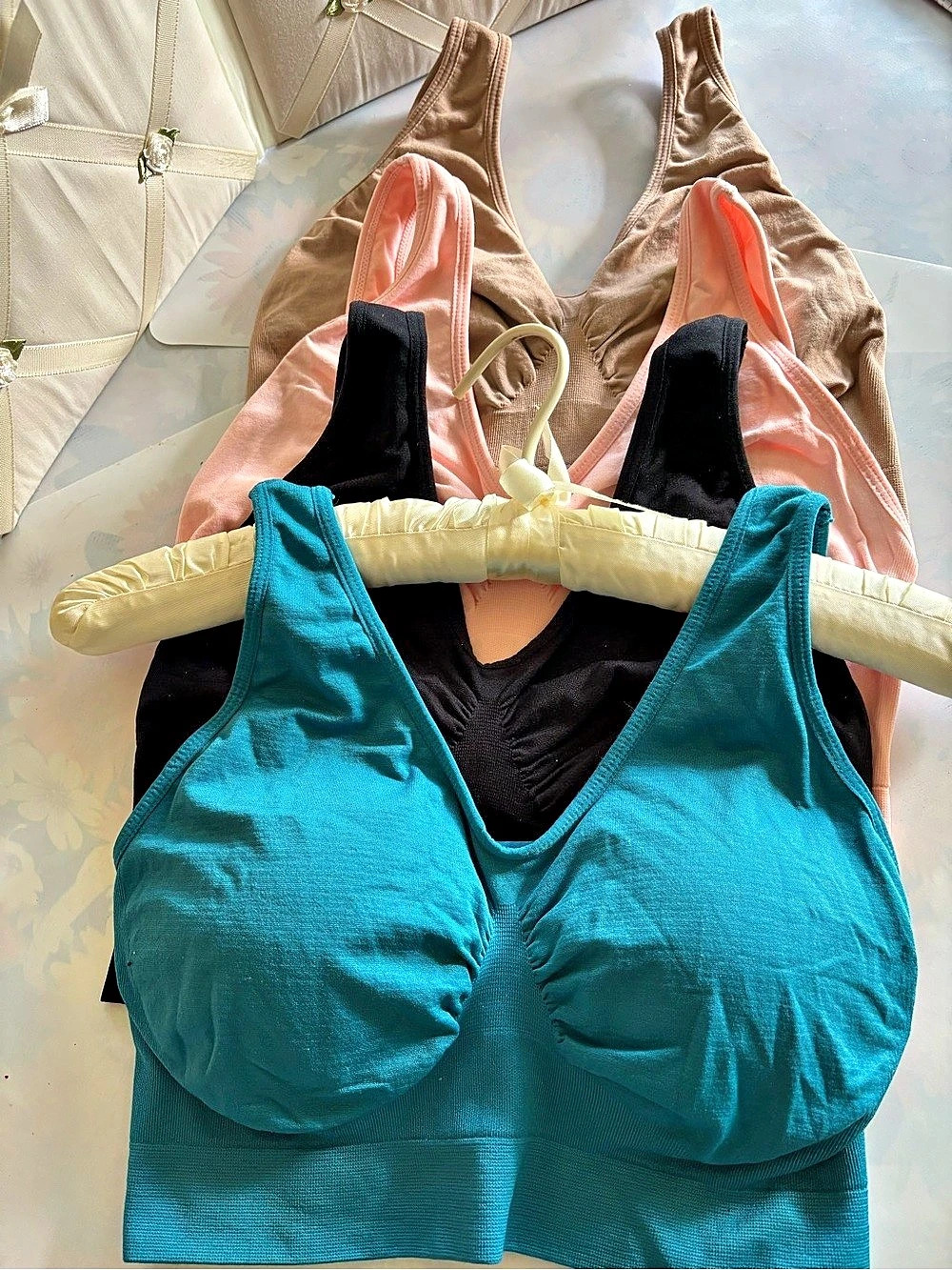RHONDA SHEAR The Original Ahh Bra 4-Piece Set Teal Blue, pink, tan & Black.